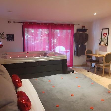 La Chambre Des Songes Saze  Buitenkant foto