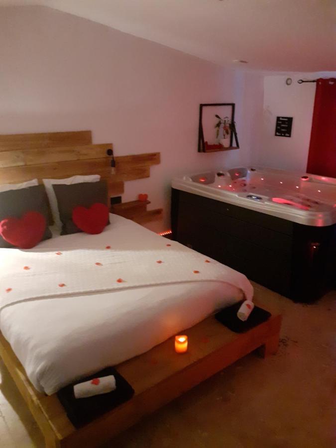 La Chambre Des Songes Saze  Buitenkant foto