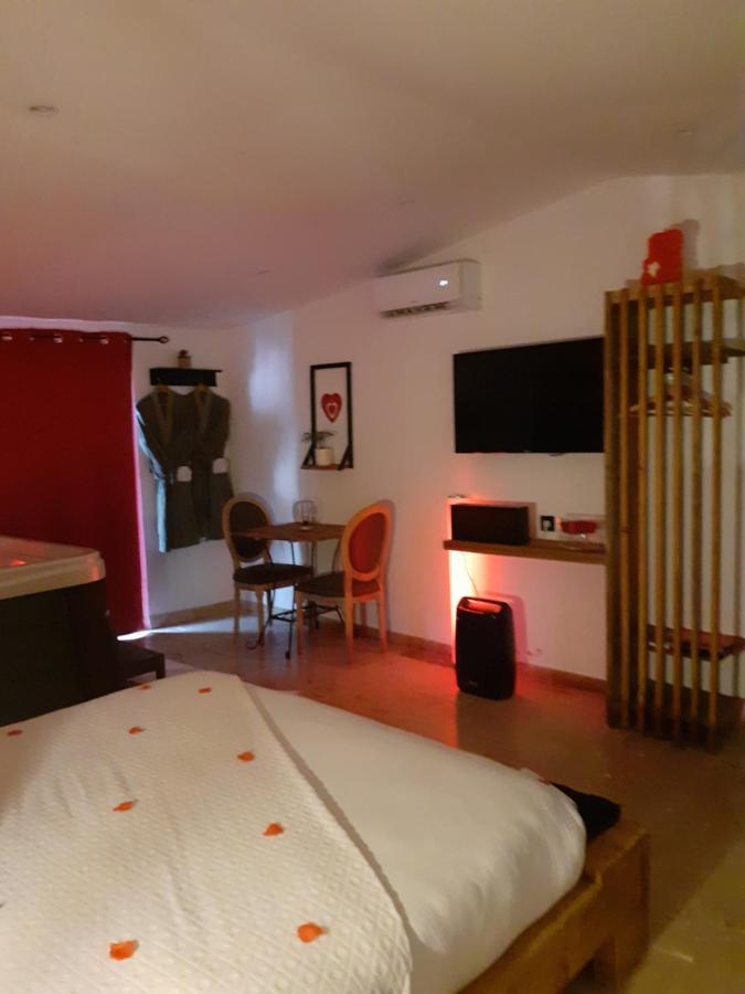 La Chambre Des Songes Saze  Buitenkant foto